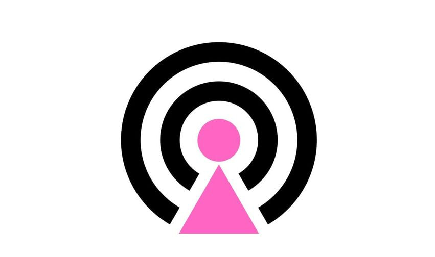 La nuova rivoluzione tecnologica è in atto e nessuno la fermerà, toccherà anche alle donne saper creare ponti e sinergie sicure per sé e per la società sempre più allargata e sempre più votata all’immagine tramite selfie e social network.